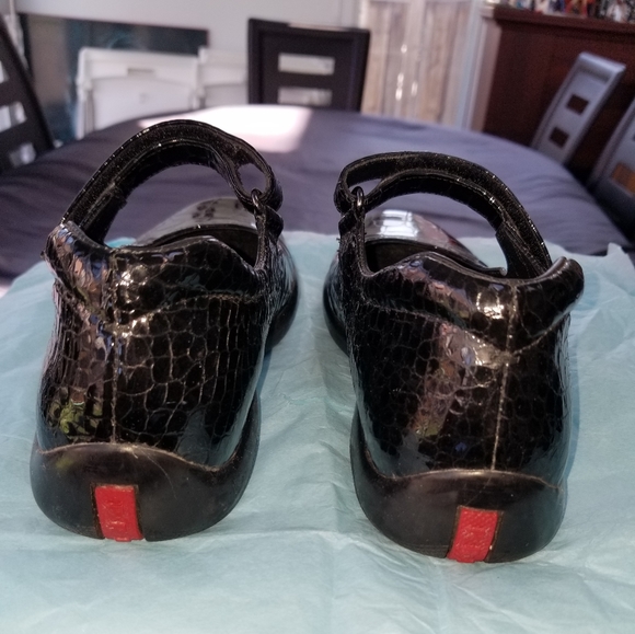 Prada Shoes - Picture 3 of 7